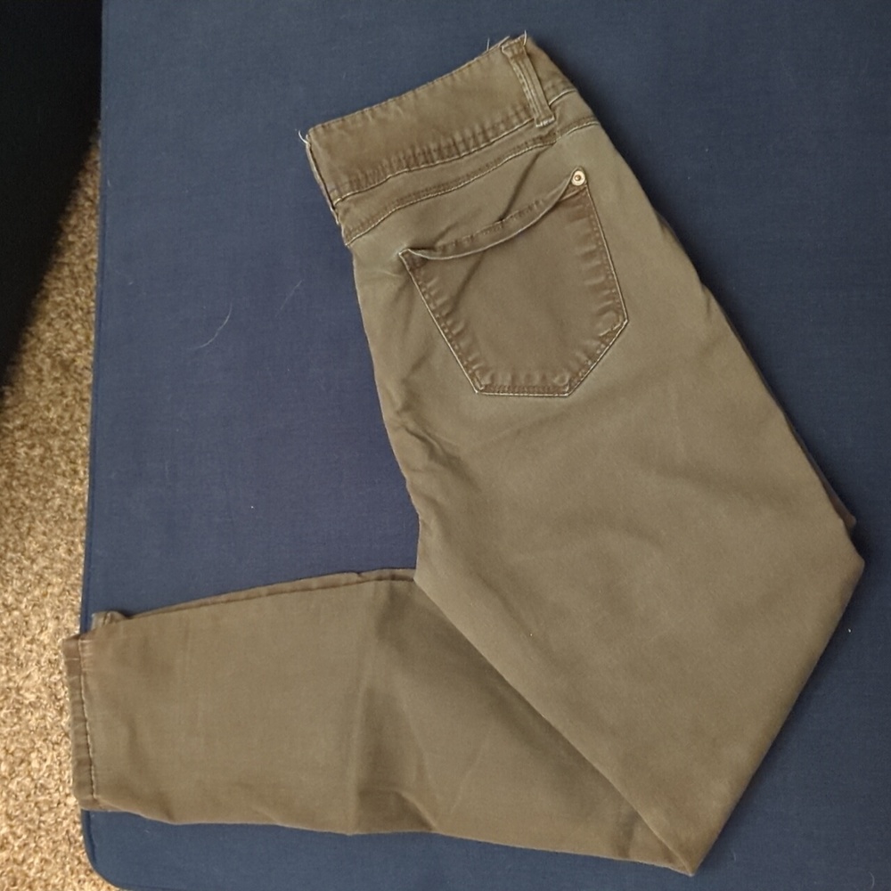 No Boundaries Green Mid Rise Skinny Jeans